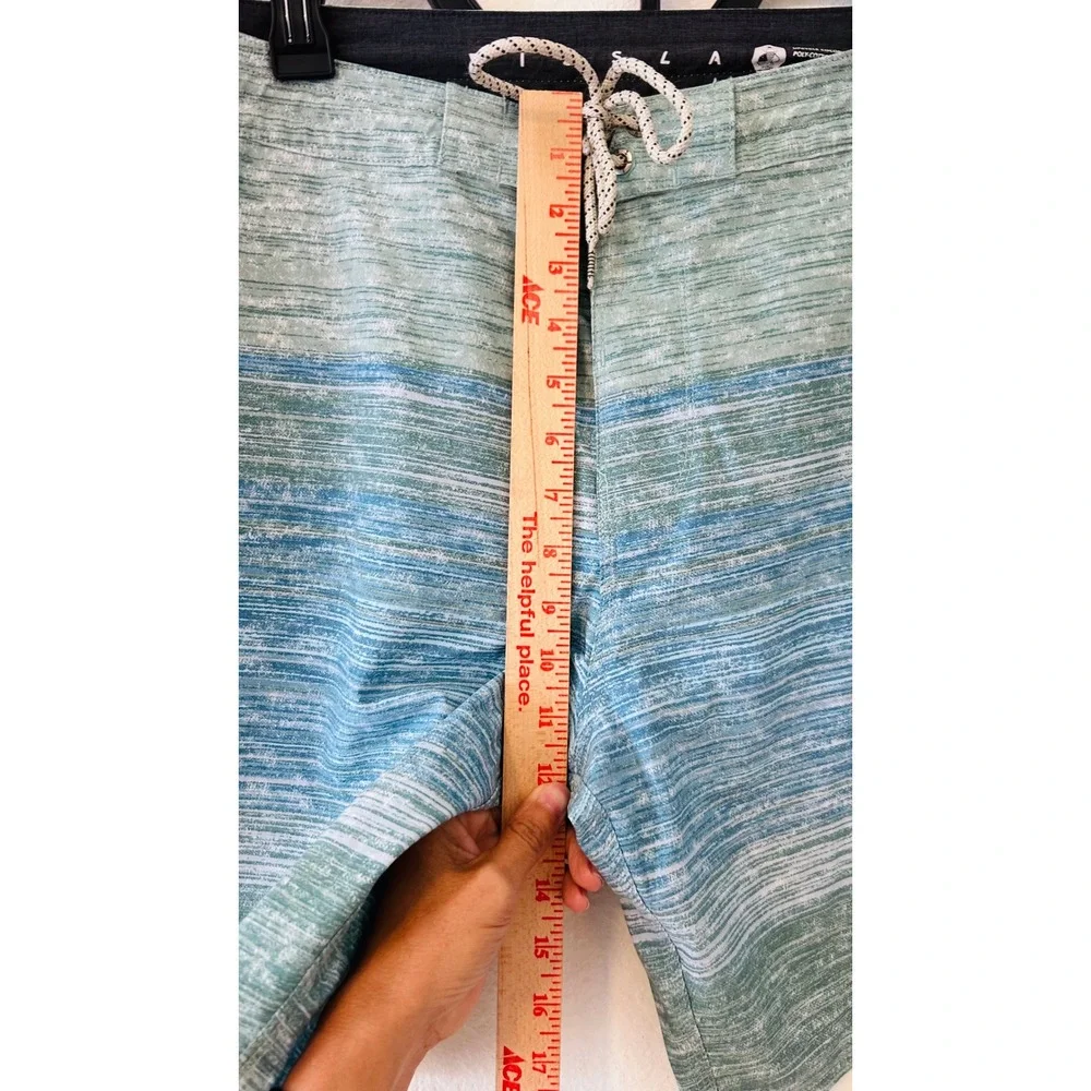 Vissla Beach Surfer Blue Green Striped Upcycled Coconut Board Shorts Size 36